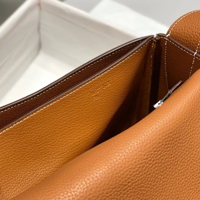 Hermes Tan Leather Satchel Bag 245 - Image 7
