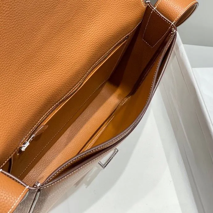 Hermes Tan Leather Satchel Bag 245 - Image 9