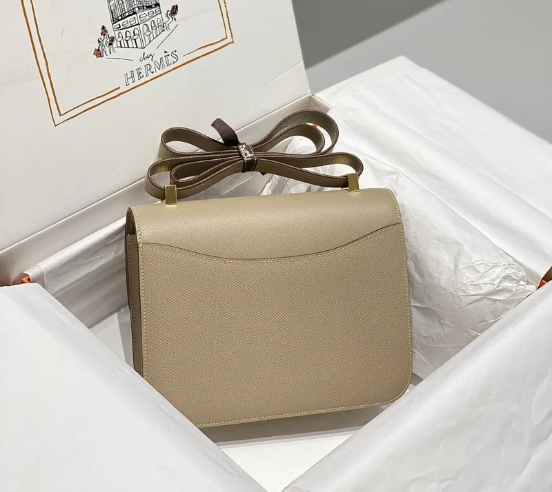 Hermes Beige Leather Satchel Bag - Image 3