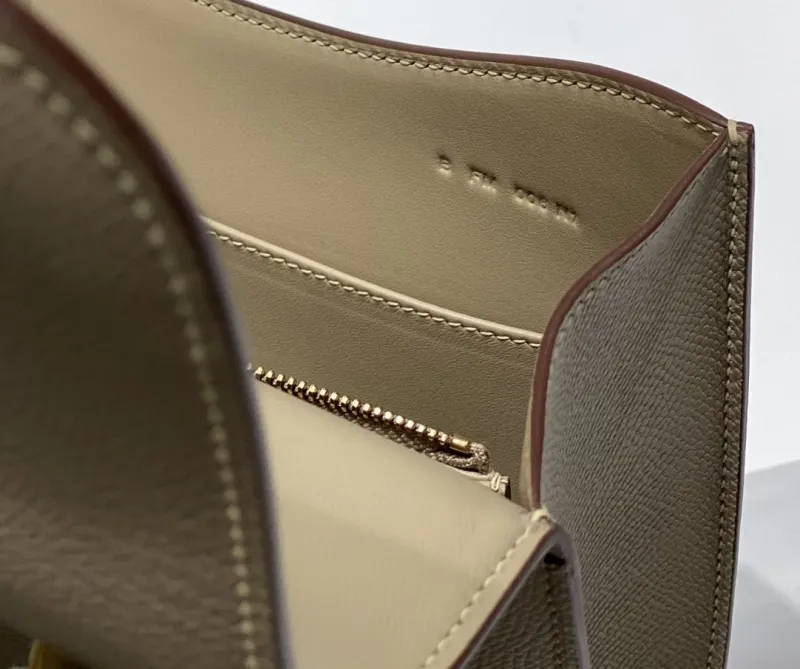 Hermes Beige Leather Satchel Bag - Image 8