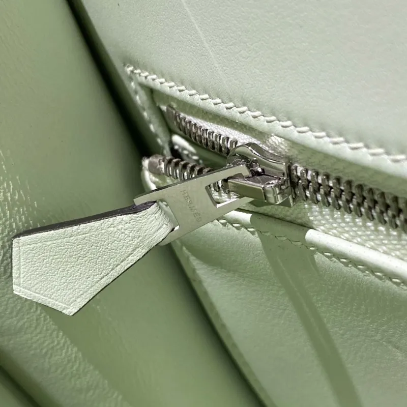 Hermes Light Green Satchel Bag 265 - Image 8