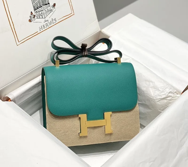 Alternative view of Hermes Turquoise Leather Crossbody Satchel Bag 269