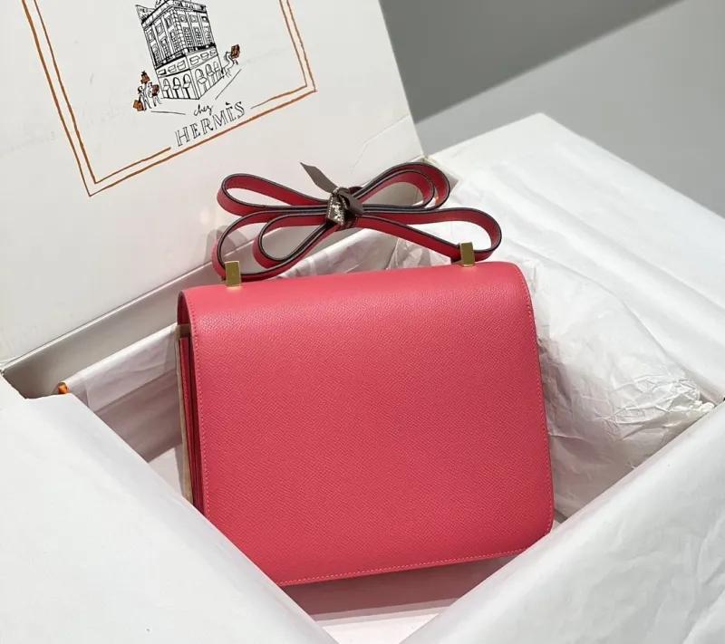 Alternative view of Hermes Pink Leather Satchel Bag 271