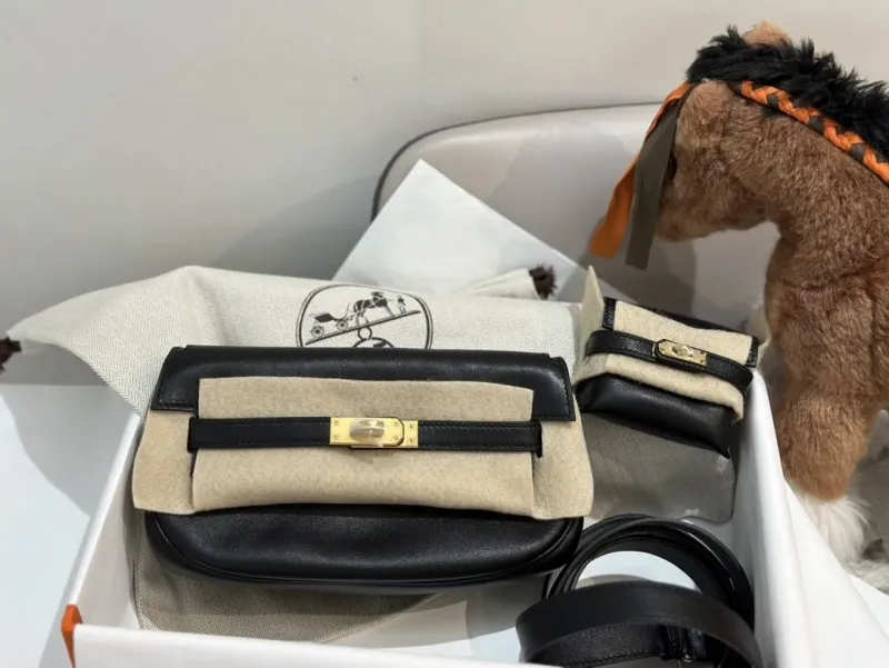 Alternative view of Hermes Black Satchel Bag Set 274