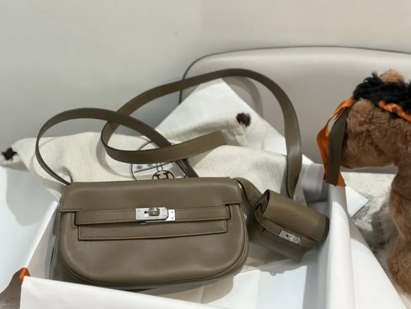 Hermes Taupe Leather Satchel Bag 277