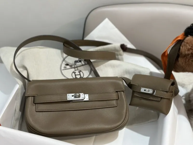 Hermes Taupe Leather Satchel Bag 277 - Image 4