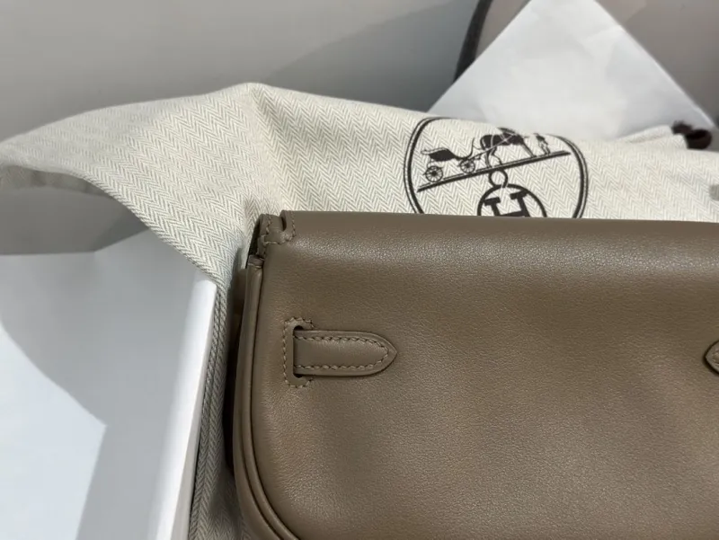 Hermes Taupe Leather Satchel Crossbody Bag - Image 3