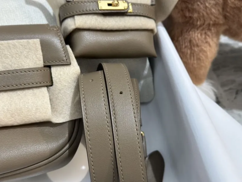 Hermes Taupe Leather Satchel Crossbody Bag - Image 4