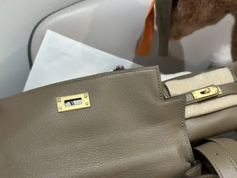 Hermes Taupe Leather Satchel Crossbody Bag - Image 7