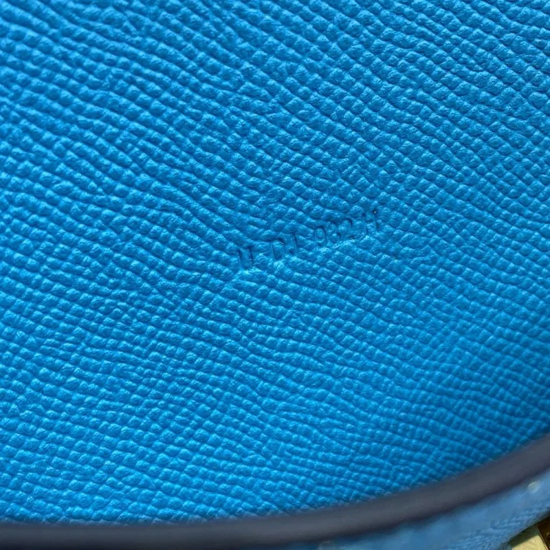 Alternative view of Hermes Light Blue Leather Crossbody Bag 321