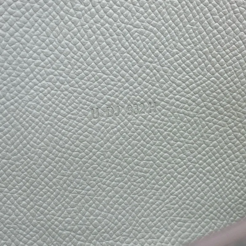 Alternative view of Hermes Light Gray Crossbody Satchel Bag U DJ 932 H