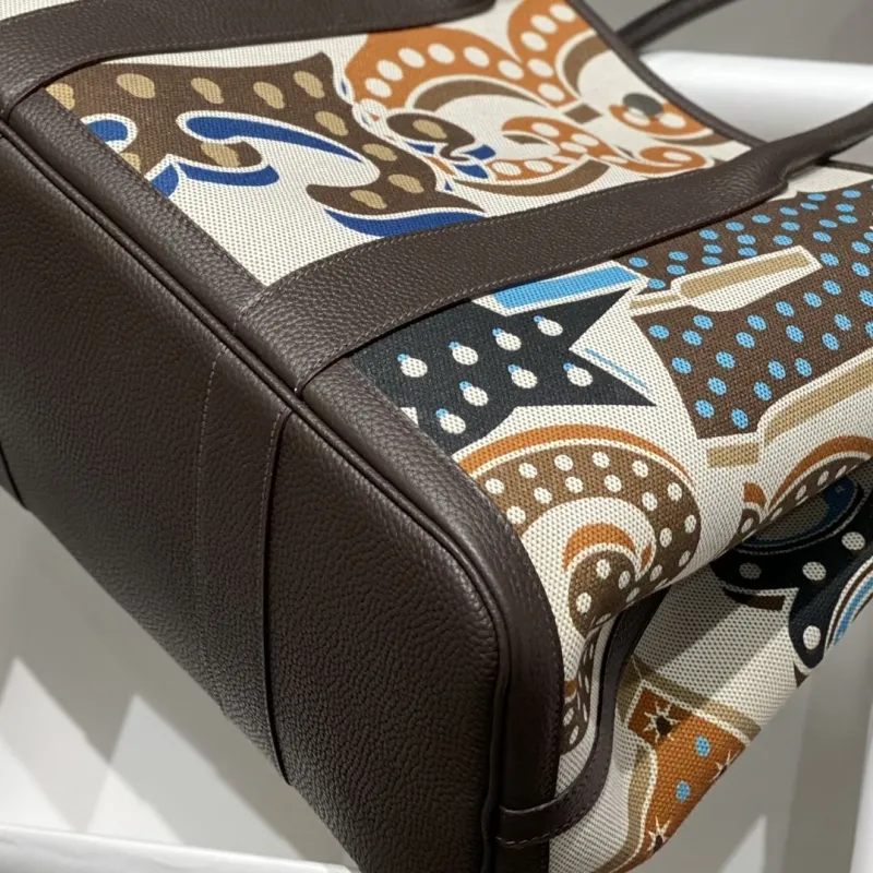Hermes Multi-color Printed Canvas Shopping Tote Bag - Image 3