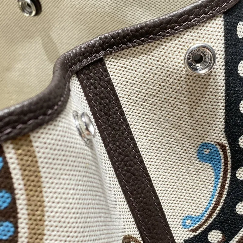 Hermes Multi-color Printed Canvas Shopping Tote Bag - Image 5