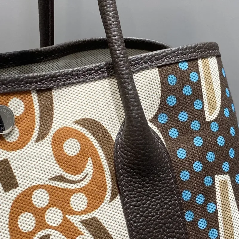 Hermes Multi-color Printed Canvas Shopping Tote Bag - Image 8