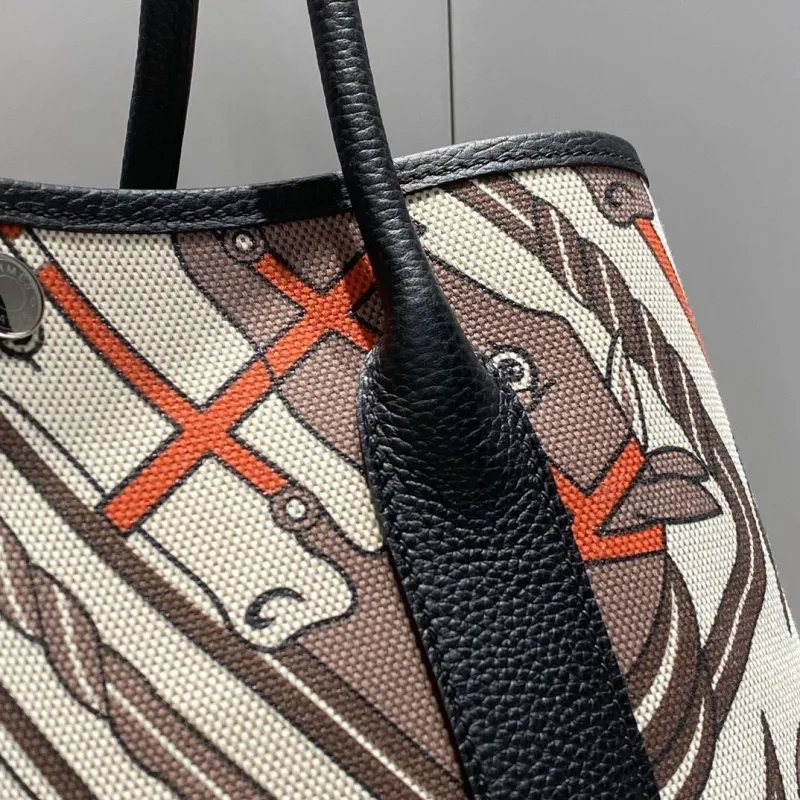 Hermes Horse Print Canvas Leather Tote Bag - Image 4