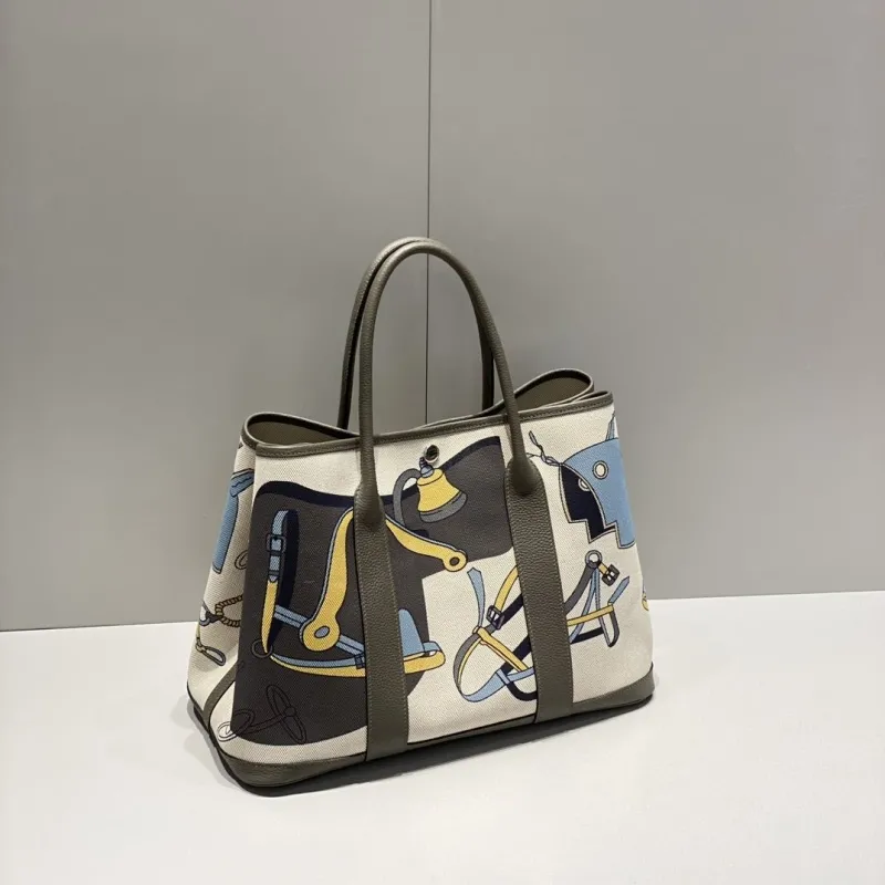 Hermes Shopping Bags-9