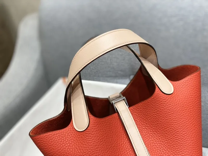 Hermes Orange Beige Bucket Handbag - Image 4