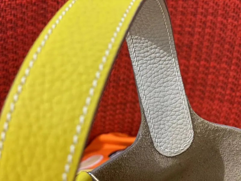 Hermes Two Tone Yellow Cream Bucket Bag - Image 4