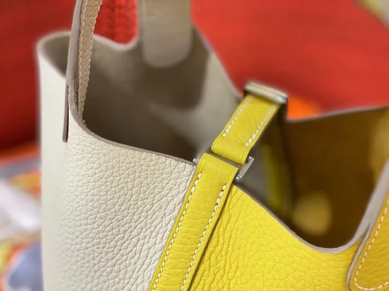 Hermes Two Tone Yellow Cream Bucket Bag - Image 5