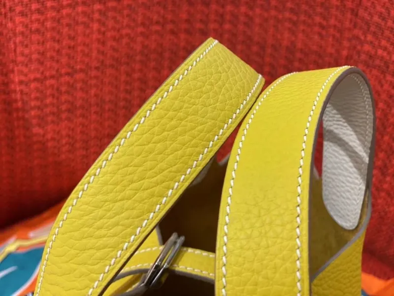 Hermes Two Tone Yellow Cream Bucket Bag - Image 6