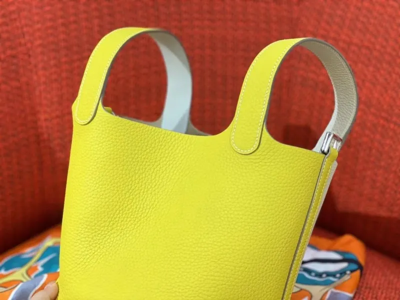 Hermes Two Tone Yellow Cream Bucket Bag - Image 9