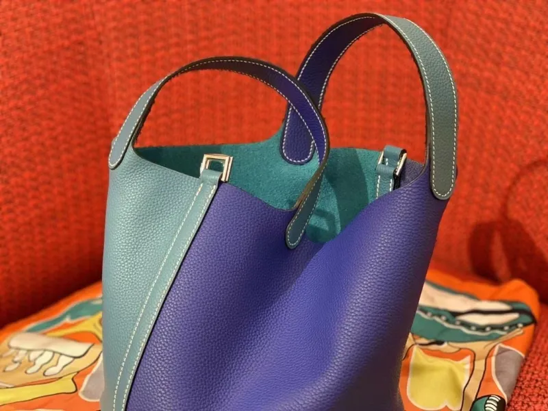 Alternative view of Hermes Shopping Bags-21