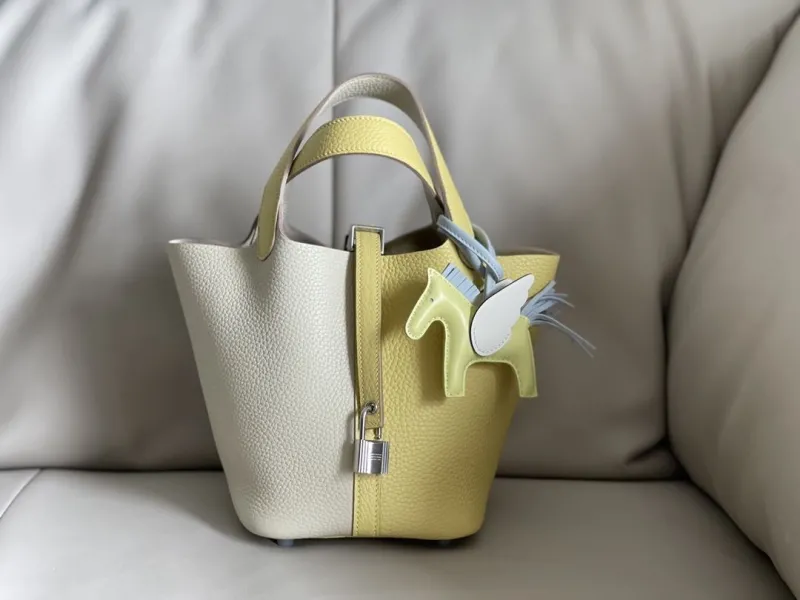 Hermes Shopping Bags-22