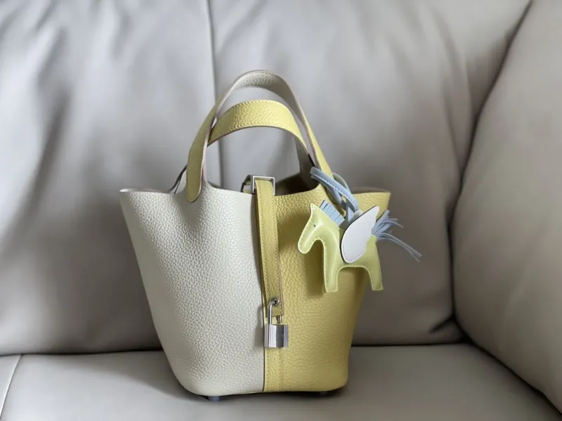 Alternative view of Hermes Shopping Bags-22