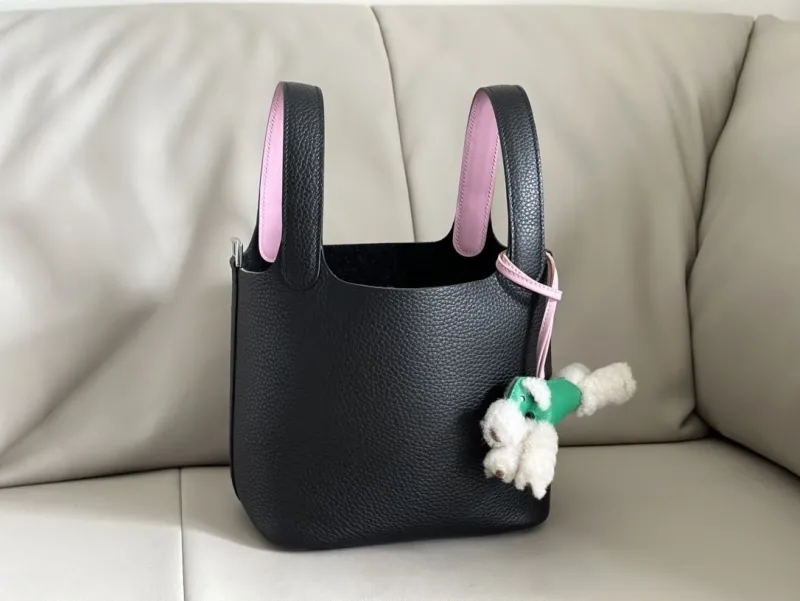 Alternative view of Hermes Shopping Bags-23