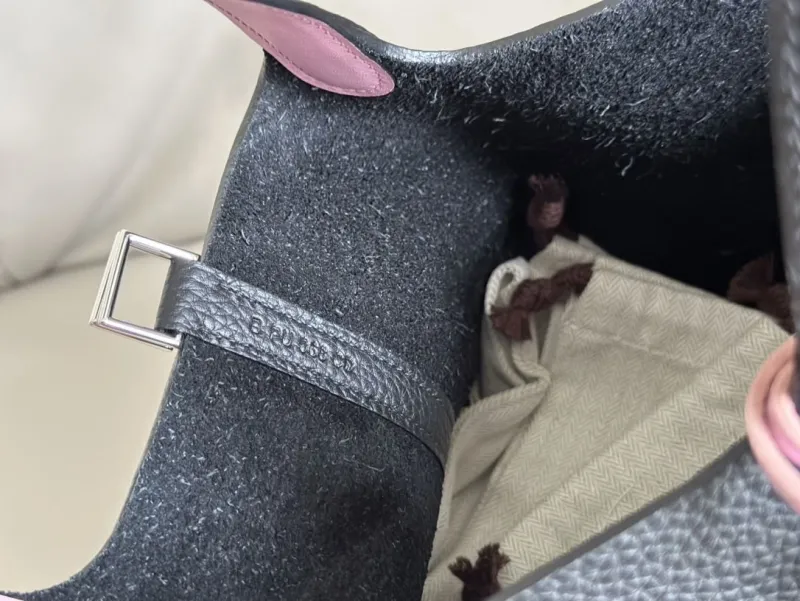 Hermes Black Leather Bucket Bag with Poodle Charm - Image 9