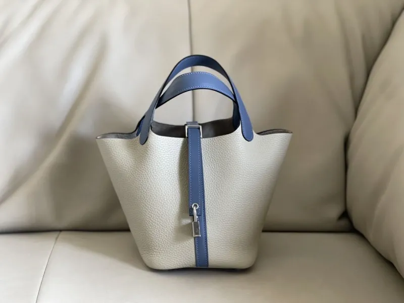 Hermes Shopping Bags-24