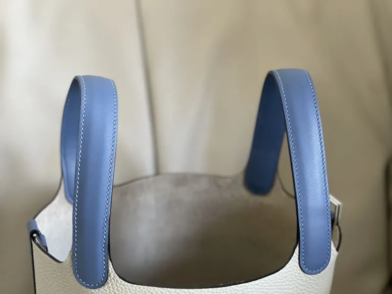 Hermes Cream Blue Leather Bucket Handbag 24 - Image 3