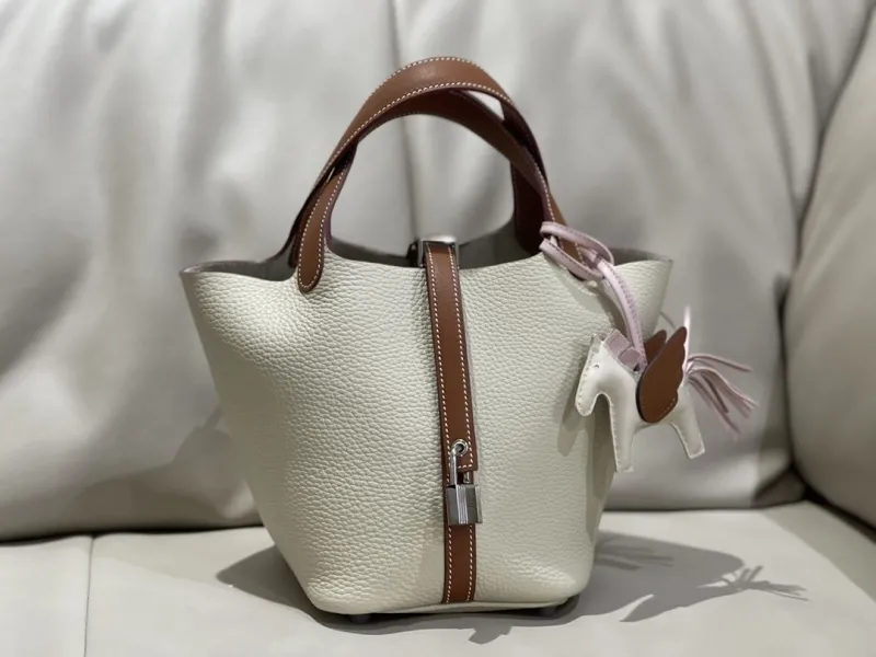 Alternative view of Hermes Shopping Bags-25