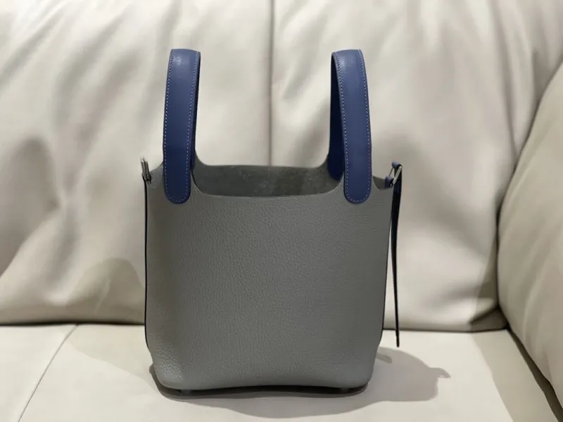 Hermes Gray and Blue Leather Bucket Handbag - Image 6