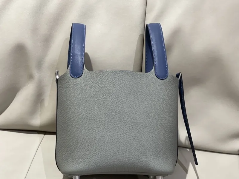 Hermes Gray and Blue Leather Bucket Handbag - Image 7