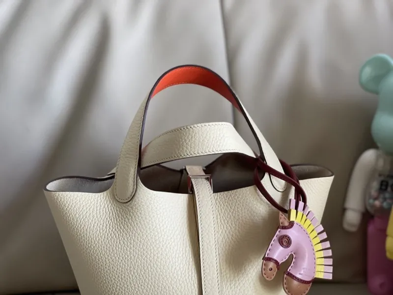 Hermes Cream Leather Bucket Handbag with Pony Charm - Image 3