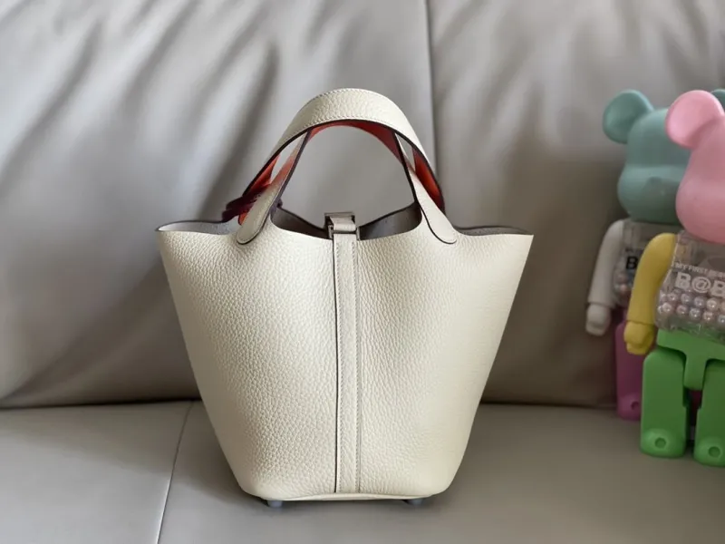 Hermes Cream Leather Bucket Handbag with Pony Charm - Image 4