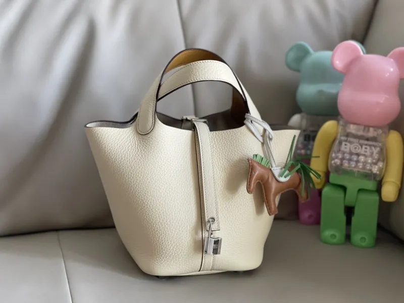 Alternative view of Hermes Cream Leather Bucket Handbag with Horse Charm