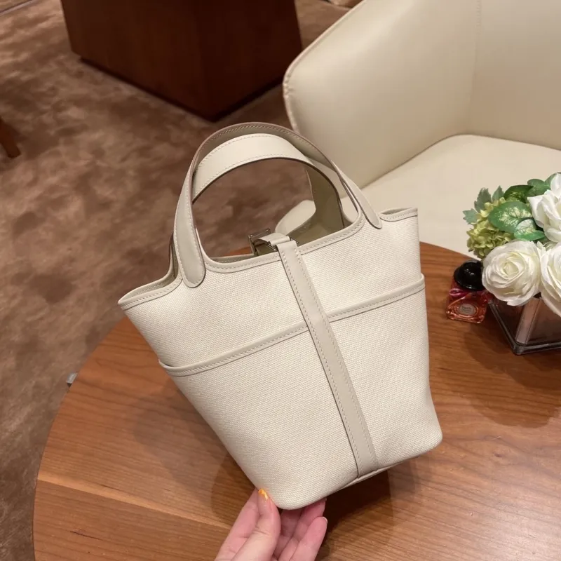 Hermes Off-White Canvas Bucket Tote Bag - Image 4