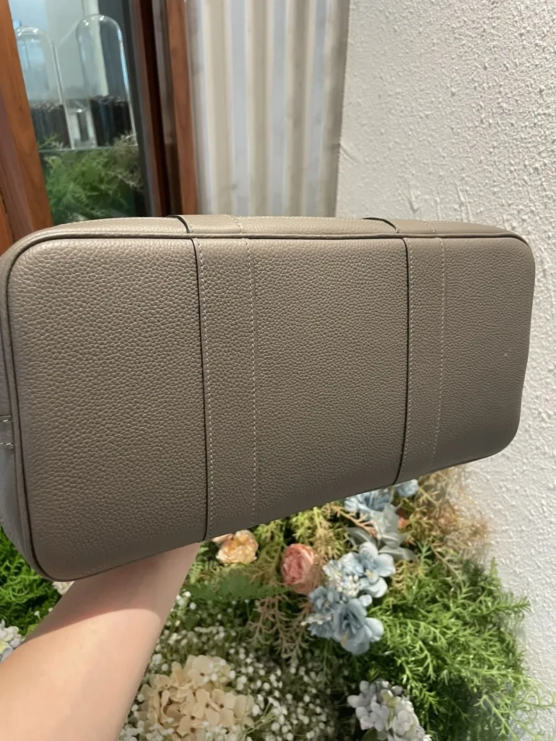 Hermes Gray Beige Canvas Tote Bag - Image 6