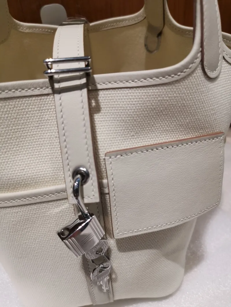 Hermes Cream Bucket Shopping Bag 35 - Image 5