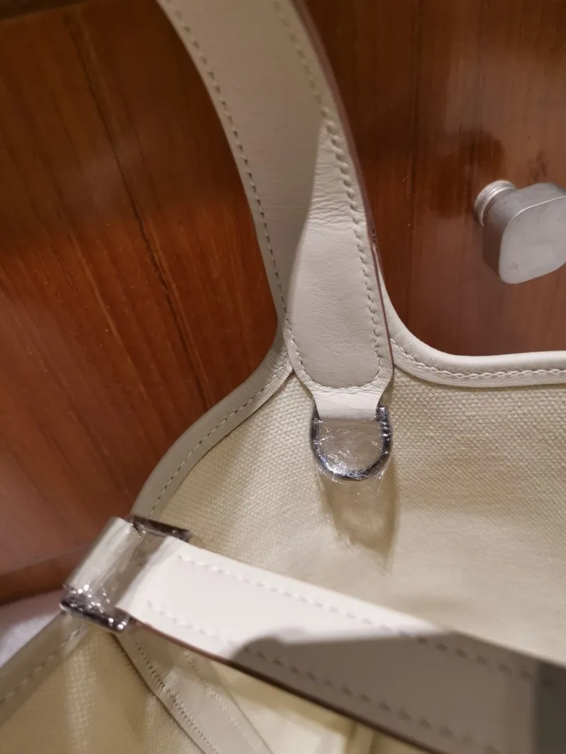 Hermes Cream Bucket Shopping Bag 35 - Image 6