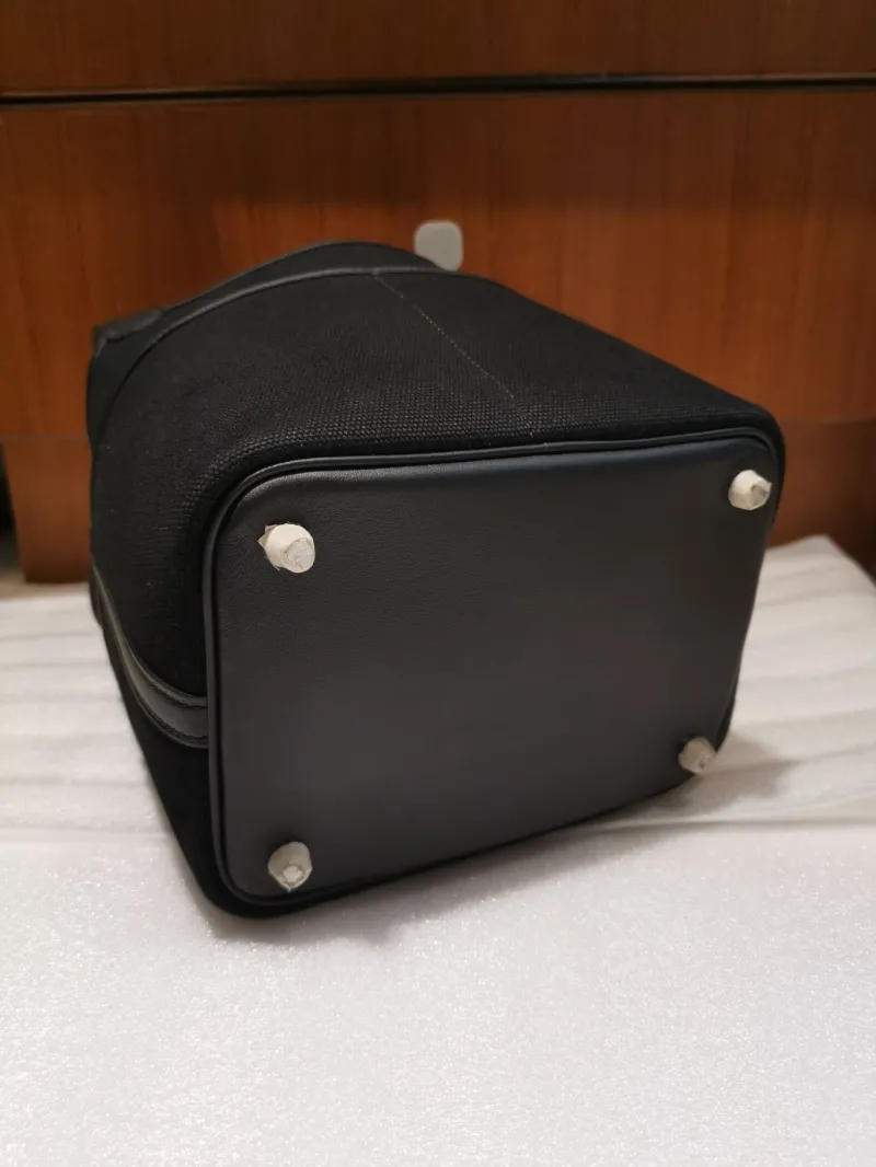 Hermes Black Canvas Bucket Handbag - Image 5