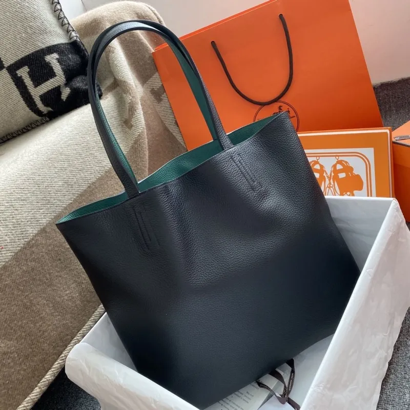 Alternative view of Hermes Shopping Bags-39