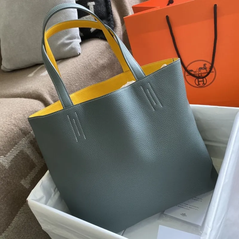 Hermes Shopping Bags-43