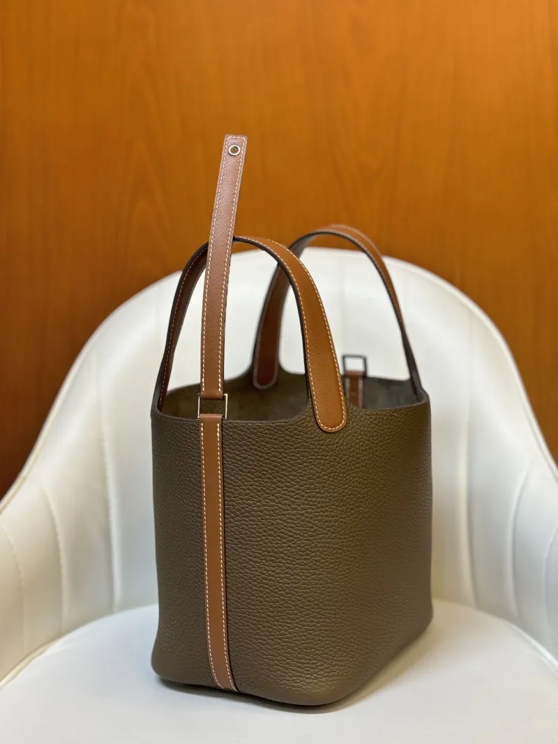 Hermes Shopping Bags-44
