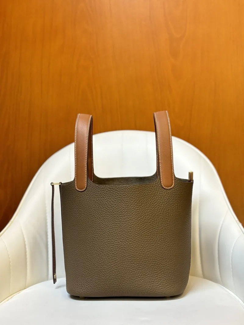 Hermes Shopping Bags-45