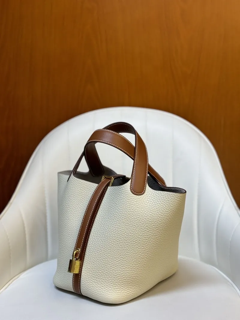 Hermes Shopping Bags-46
