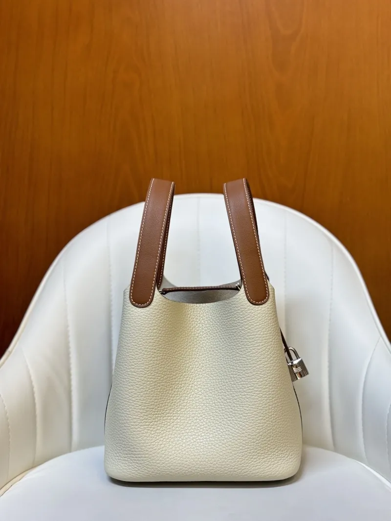 Hermes Cream Brown Leather Bucket Bag - Image 6