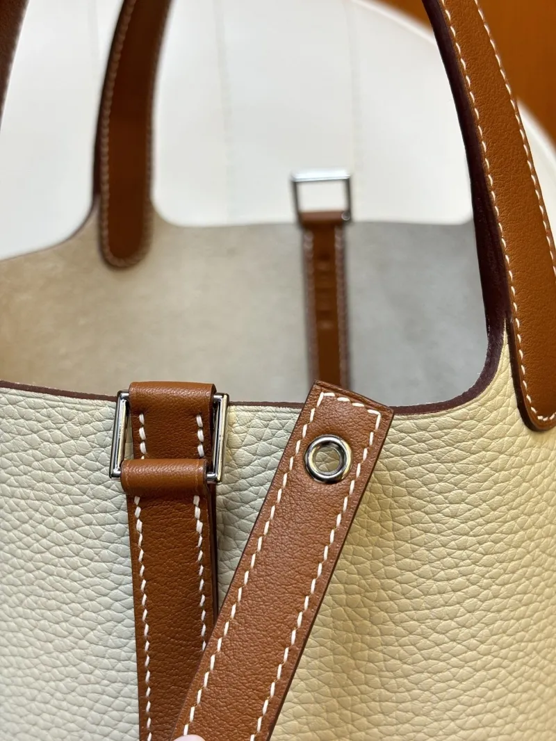 Hermes Cream Brown Leather Bucket Bag - Image 8